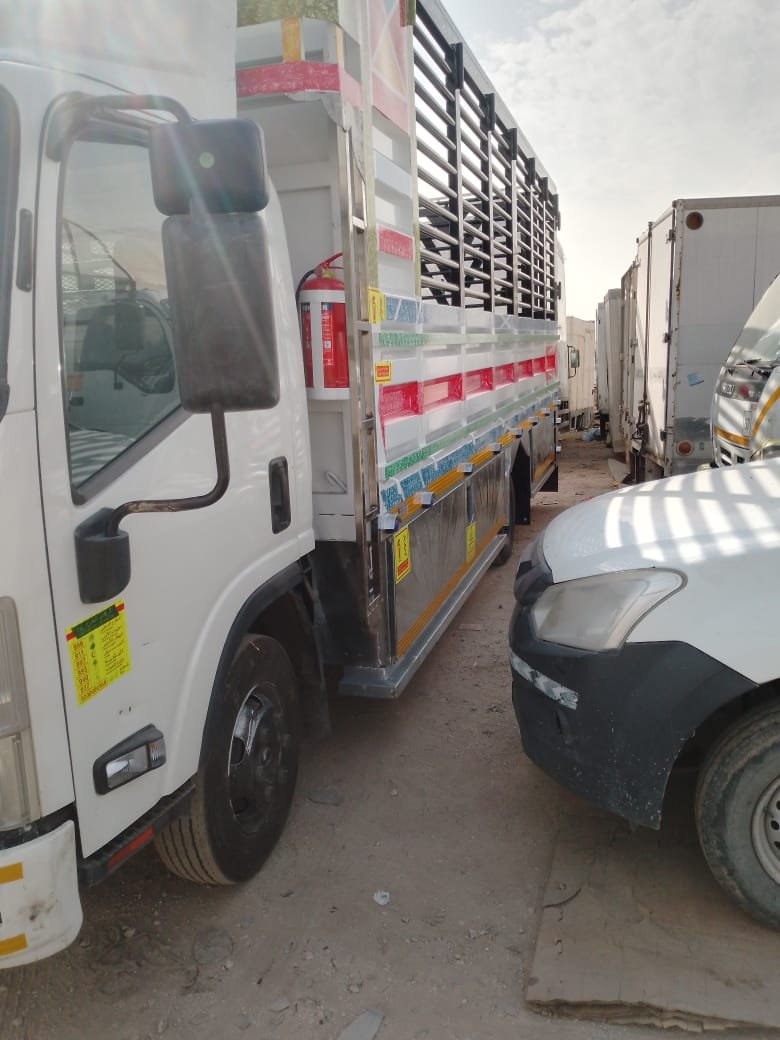 دينا مستعمل للبيع ورشة صناديق وشبوك    لبيع جميع انواع صناديق الدينات بالرياض صندوق دينا نظيف اسيزو الرياض